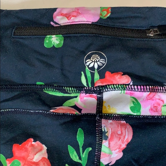 Senita Leggings with Side Pockets- Size S - Picture 5 of 5